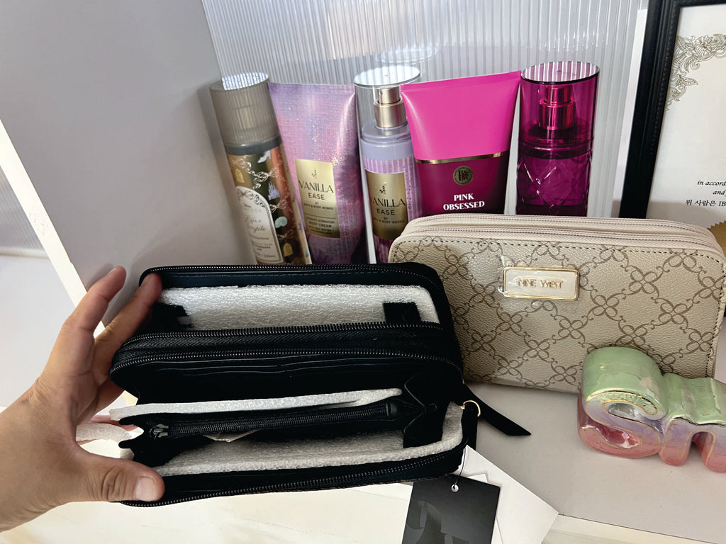 Monedero Nine West Original color negro